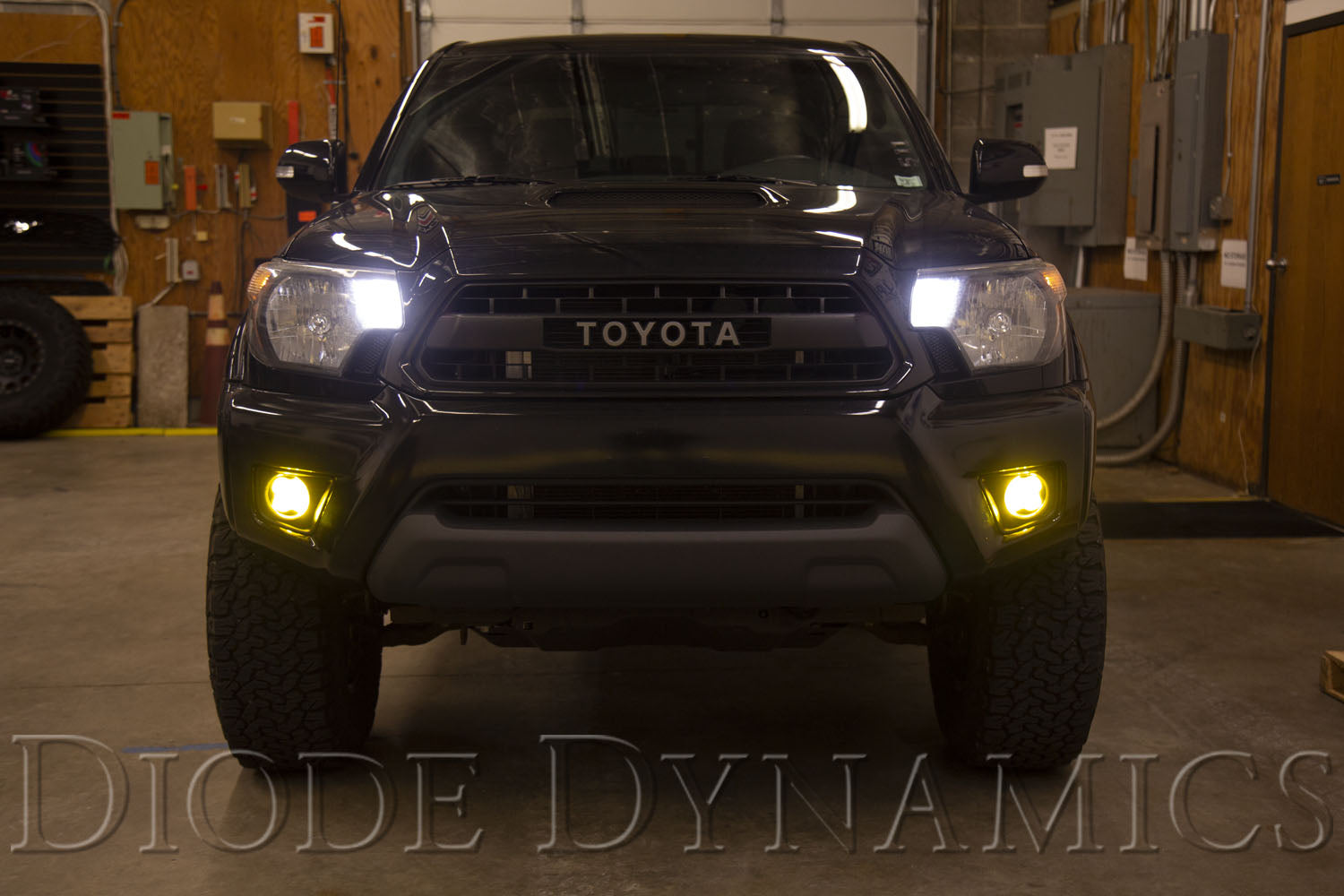 SS3 LED Fog Light Kit for 2012-2015 Toyota Tacoma Yellow SAE Fog Pro Diode Dynamics