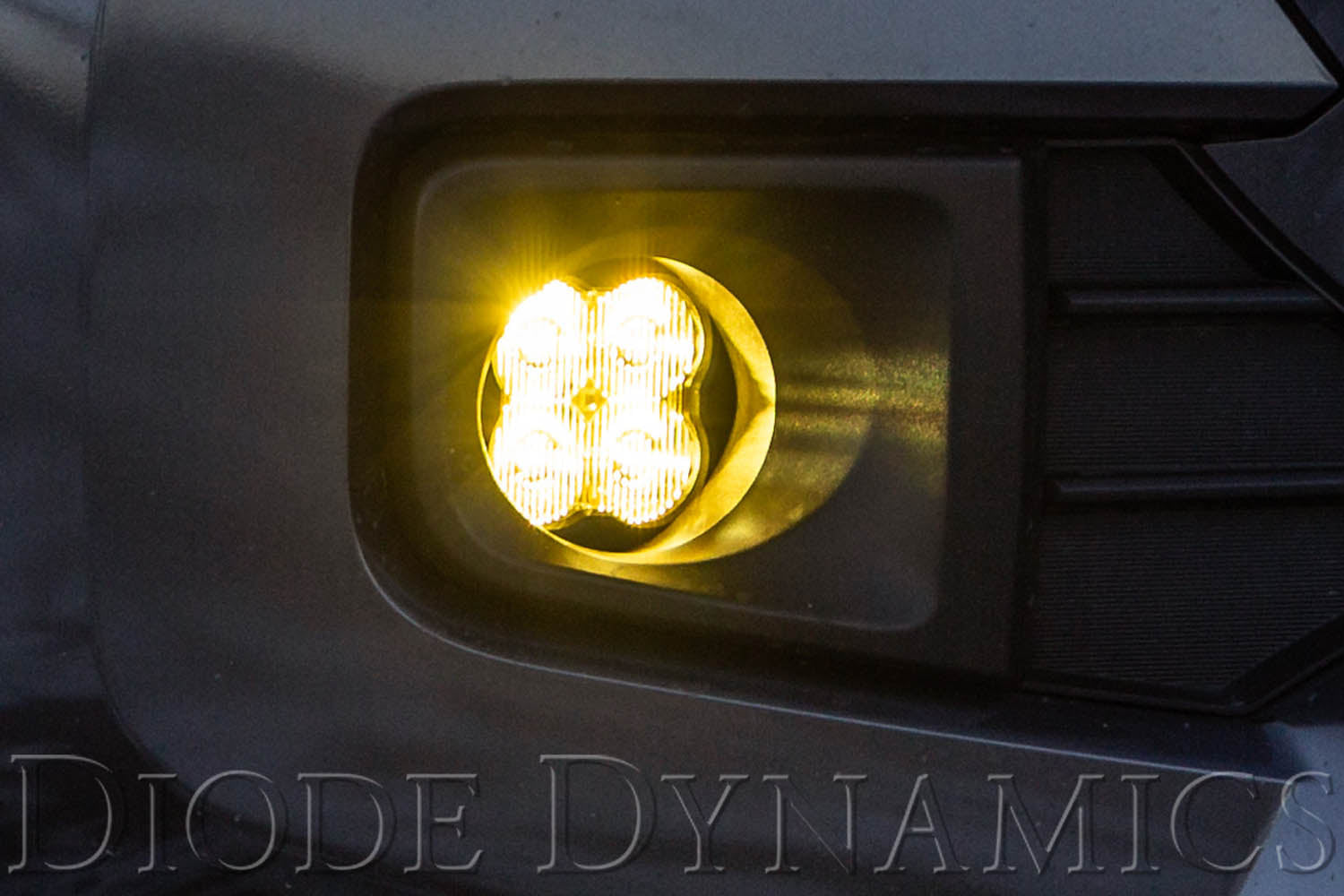 SS3 LED Fog Light Kit for 2014-2021 Toyota Highlander White SAE/DOT Driving Pro w/ Backlight Diode Dynamics